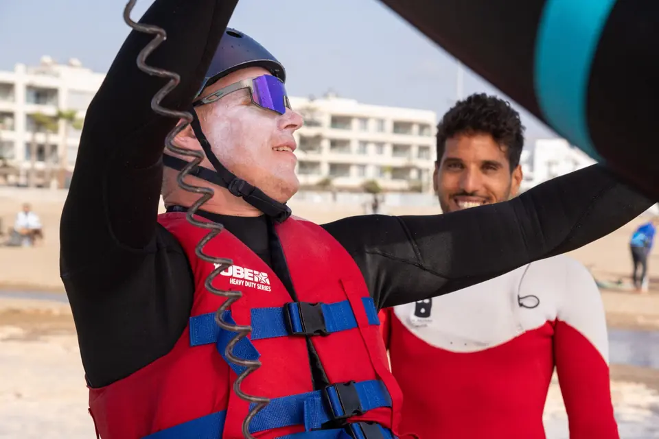 Session de wingfoil avec l'école à Essaouira